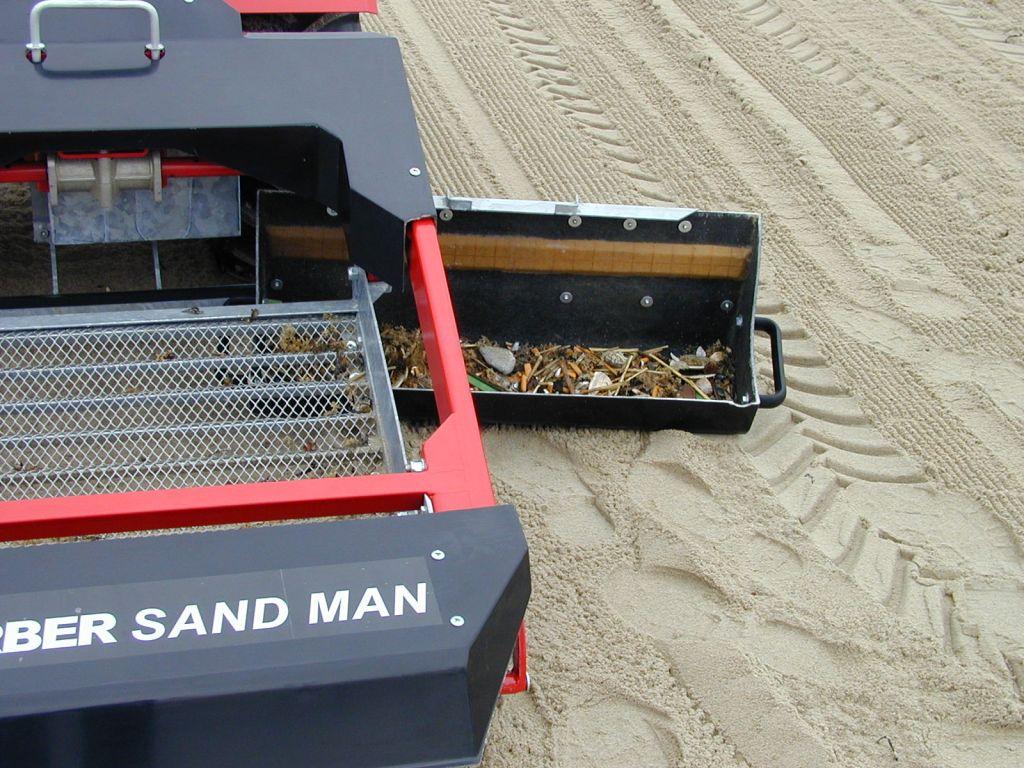 sand man и ковш с мусором